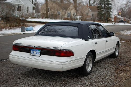 1993 mercury grand marquis gs sedan 4-door 4.6l, white leather interior