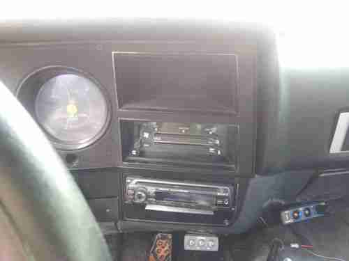 1986 Chevy C10 - 320HP V8 350 / Lowered, US $3,000.00, image 11