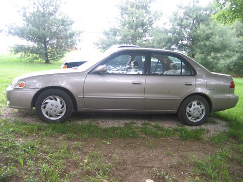 2001 toyota corolla ce / le / s 4dr sedan no reserve