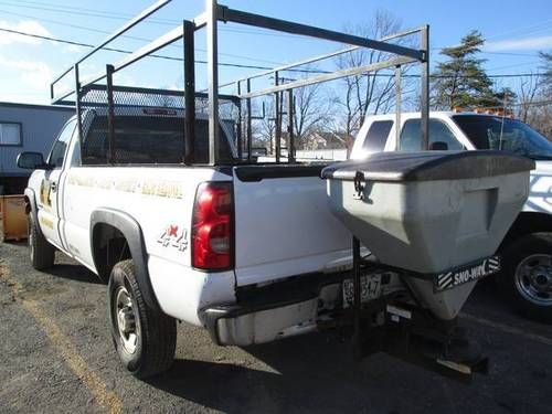2006 Snow Removal Ready Chevy 2500HD + Salt Spreader Attachment, image 4