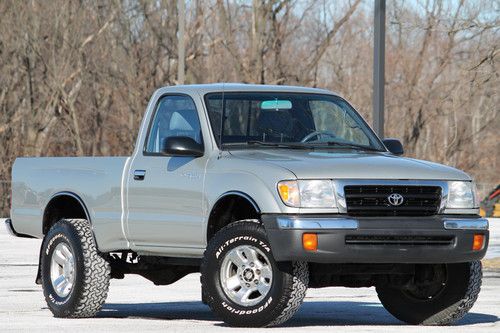 2000 toyota tacoma 4x4 2.7l 5-spd a/c cd clean carfax nice truck only 121k!