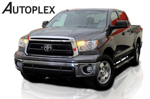 Tundra crew max sr5 trd-off road! 5.7l v8 engine!