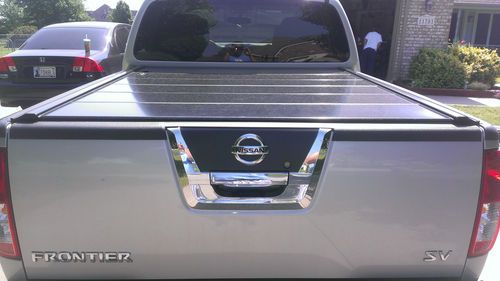 2012 nissan frontier crew cab sv with premium package and more 2 wd super nice!!