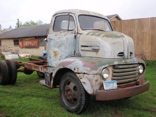 1948 ford cabover coe ....nice running truck!