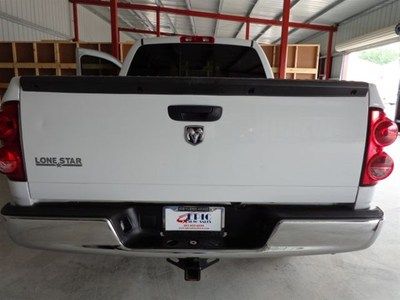 4.7L Engine, ABS, AC, CD Player, White, Airbags, Cruise Control, WE FINANCE, image 4