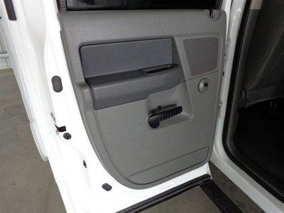 4.7L Engine, ABS, AC, CD Player, White, Airbags, Cruise Control, WE FINANCE, image 16