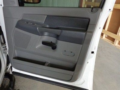 4.7L Engine, ABS, AC, CD Player, White, Airbags, Cruise Control, WE FINANCE, image 22