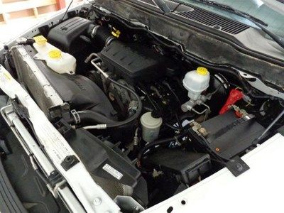 4.7L Engine, ABS, AC, CD Player, White, Airbags, Cruise Control, WE FINANCE, image 40