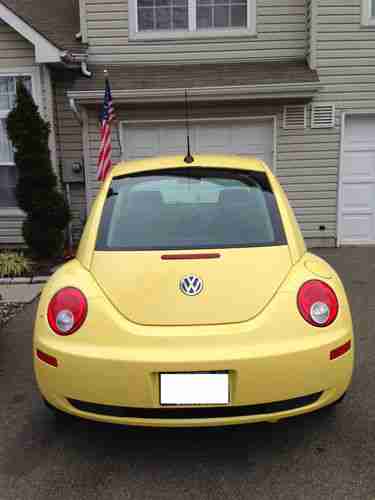 2006 Volkswagen Beetle 2.5 Hatchback 2-Door 2.5L, image 5