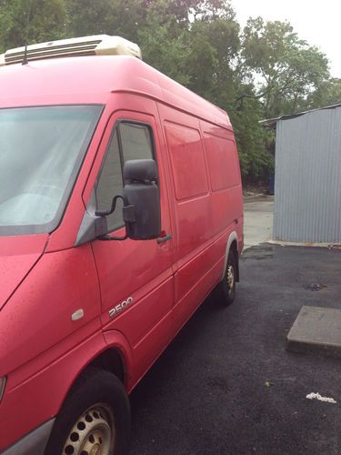 2006 dodge sprinter 2500 base standard cargo van 4-door 2.7l