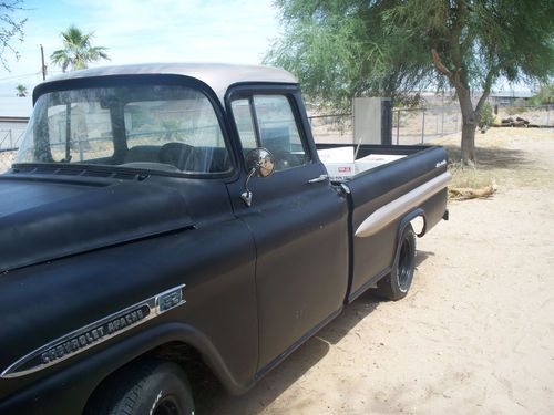 1959 chevy 3200 longbed fleetside no rust extremely straight big back window