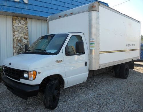 2003 box truck ford e350 super duty box van 137367k miles- cold ac 16ft **look**