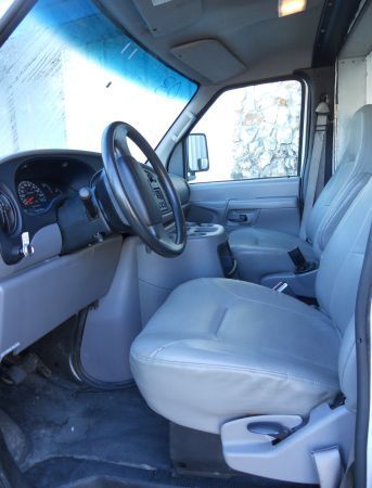 2003 Box Truck Ford E350 Super Duty Box Van 137367k miles- Cold AC 16ft **LOOK**, image 3