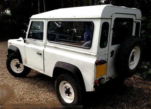 Land rover defender county 6/7 seater -shipping service