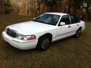 2003 mercury grand marquis gs sedan 4-door 4.6l