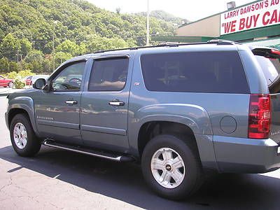 NO RESERVE 08 CHEVY SUBURBAN Z71 4X4 LOADED , LEATHER ,ROOF, REAR DVD, image 7