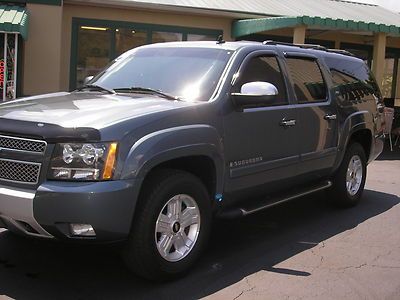NO RESERVE 08 CHEVY SUBURBAN Z71 4X4 LOADED , LEATHER ,ROOF, REAR DVD, image 9