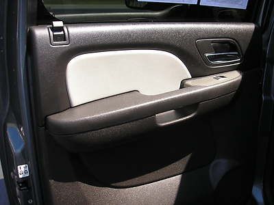 NO RESERVE 08 CHEVY SUBURBAN Z71 4X4 LOADED , LEATHER ,ROOF, REAR DVD, image 18