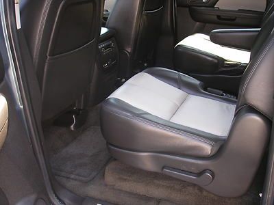 NO RESERVE 08 CHEVY SUBURBAN Z71 4X4 LOADED , LEATHER ,ROOF, REAR DVD, image 19