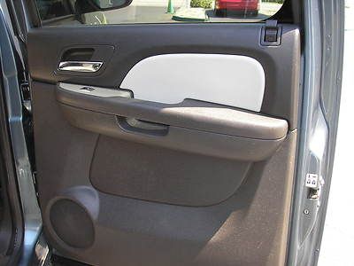 NO RESERVE 08 CHEVY SUBURBAN Z71 4X4 LOADED , LEATHER ,ROOF, REAR DVD, image 34