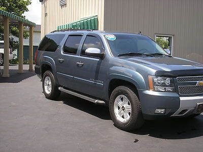 NO RESERVE 08 CHEVY SUBURBAN Z71 4X4 LOADED , LEATHER ,ROOF, REAR DVD, image 55