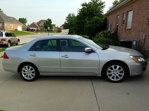 2006 honda accord ex sedan 4-door 3.0l