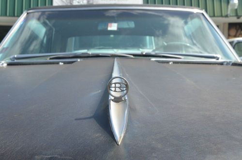 1965 Buick Riviera Base 6.6L, image 2