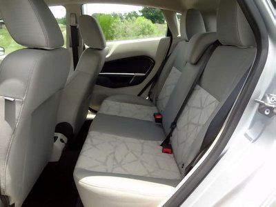SE 1.6L CD Front Wheel Drive Power Steering Wheel Covers Steel Wheels MP3 Player, image 10