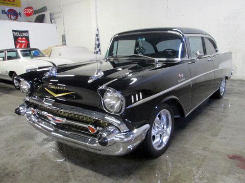 1957 Chevrolet Belair Post-4-speed,F.I. 350/375 HP Vintage A/C.