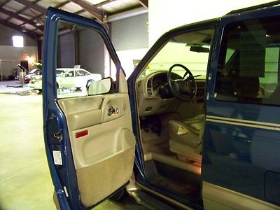 NO RESERVE...LOADED...SAME OWNER SINCE 19k...NEW CAR TRADE...NEWER INSPECTION, image 21