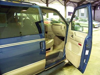 NO RESERVE...LOADED...SAME OWNER SINCE 19k...NEW CAR TRADE...NEWER INSPECTION, image 22