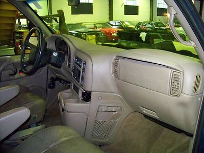 NO RESERVE...LOADED...SAME OWNER SINCE 19k...NEW CAR TRADE...NEWER INSPECTION, image 34