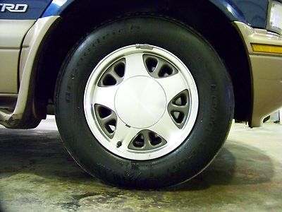 NO RESERVE...LOADED...SAME OWNER SINCE 19k...NEW CAR TRADE...NEWER INSPECTION, image 44