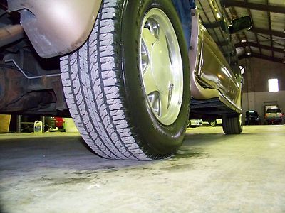 NO RESERVE...LOADED...SAME OWNER SINCE 19k...NEW CAR TRADE...NEWER INSPECTION, image 51