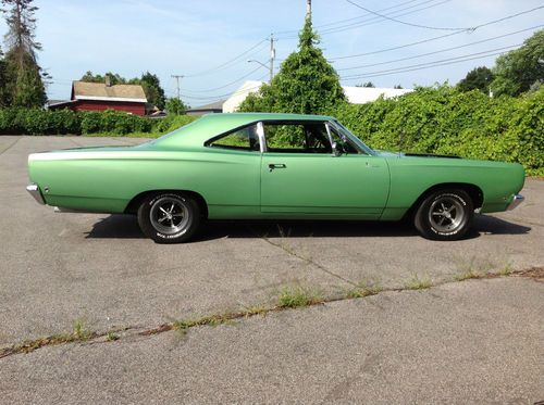 1968 Plymouth Roadrunner Base 6.3L, image 2