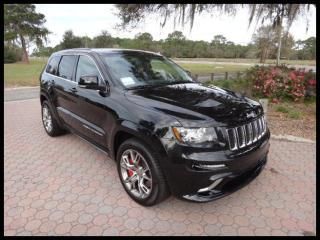 Srt8, 4wd, sunroof, navigation, keyless, satellite, bluetooth, hemi, 1 owner