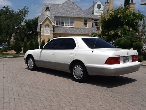 96 Lexus 400 All major works done for next 100,000 mile, Non smoker,Garage kept, image 2