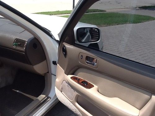 96 Lexus 400 All major works done for next 100,000 mile, Non smoker,Garage kept, image 12