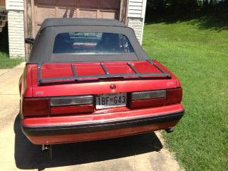 Year: 1989 • Make: Ford • Model: Mustang •, image 2