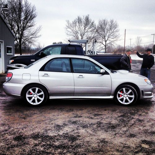 2006 subaru impreza wrx sedan 4-door 2.5l silver