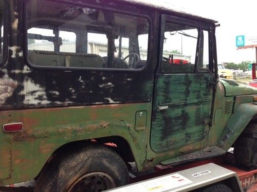 1974 toyota land cruiser fj40 3.9l orig color tan