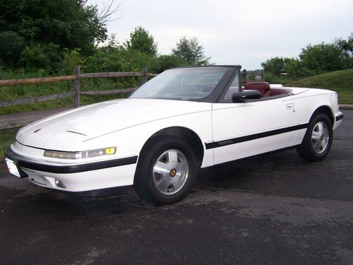 1990 buick reatta base convertible 2-door 3.8l