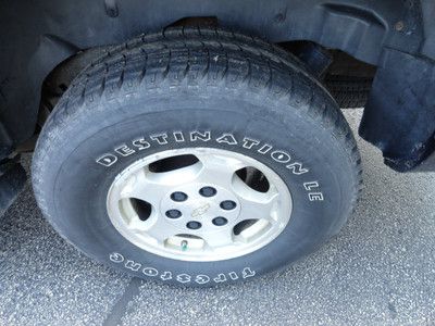 5.3L V8 CD Auto Headlamp On/Off-Delay Cassette Player Power Seat 3rd Row Seats, image 10