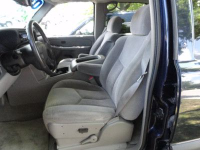 5.3L V8 CD Auto Headlamp On/Off-Delay Cassette Player Power Seat 3rd Row Seats, image 15