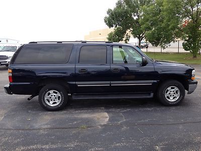 5.3L V8 CD Auto Headlamp On/Off-Delay Cassette Player Power Seat 3rd Row Seats, image 22