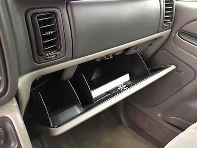 5.3L V8 CD Auto Headlamp On/Off-Delay Cassette Player Power Seat 3rd Row Seats, image 43