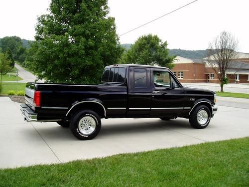1995 ford f150 xlt ex/cab ...  302 v8 .. automatic .. a/c .. great truck..