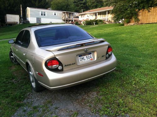 2001 nissan maxima se