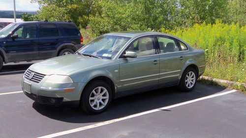 2004 Volkswagen Passat GLS Sedan 4-Door 1.8L, image 2