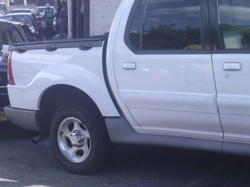 2002 ford explorer sport trac xl sport utility 4-door 4.0l